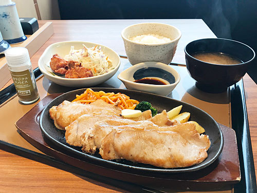 やよい軒 やみつきポークソテー定食 やよい軒 やみつきポークソテー定食