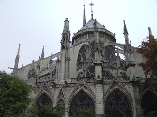 le 16 octobre, vendredi2; Notre Dame revisité etc.