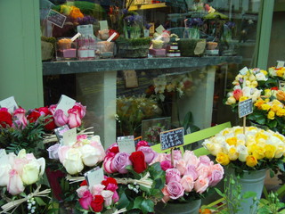5月1日(金)　モンマルトル、すずらんの花