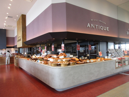 研究学園のパン屋さん「アンティーク」東京銀座を始め全国展開するおしゃれなお店！