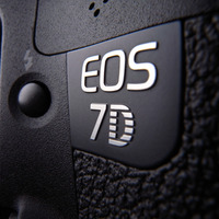 CANON EOS 7D