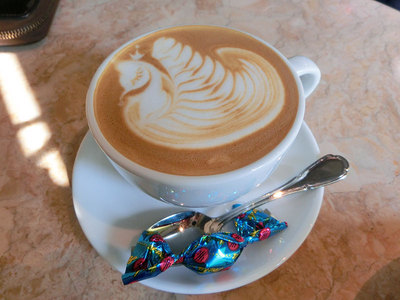 【COFFEE FACTORY コーヒーファクトリー】さんで一息