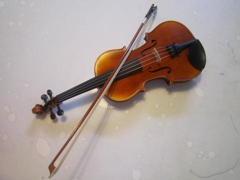 新しいバイオリン