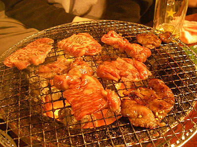埼玉の宝?「力」で焼肉会議!