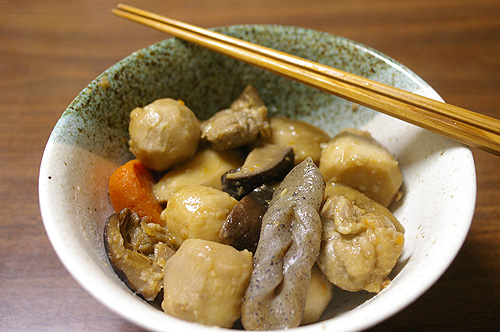 やっぱり煮物でしょ。うまうまです。