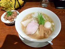 麺や 松辰 (魚出汁(平目)ラーメン)