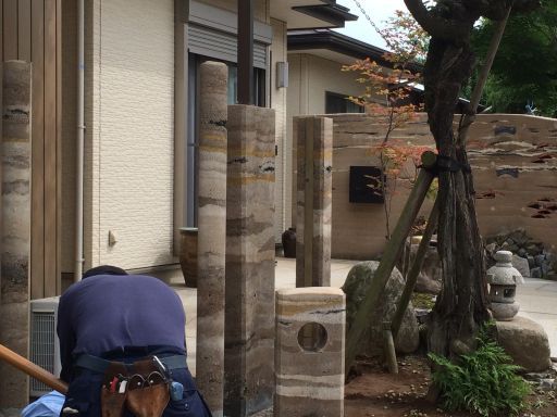 枠を外して