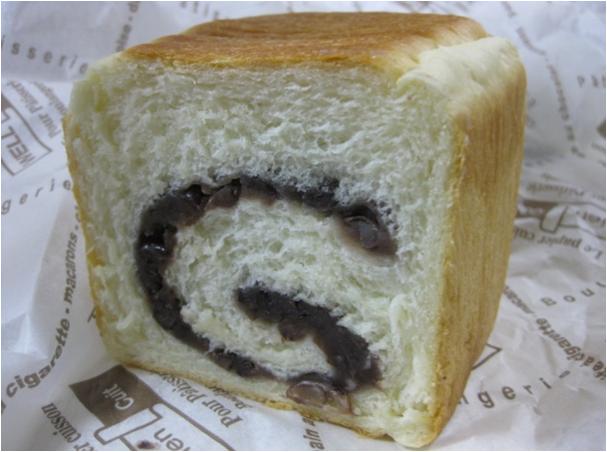 ぐるぐる巻きあん食パン