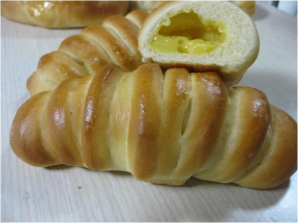 クリームパン