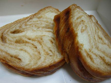 パン工房　クーロンヌ　つくば