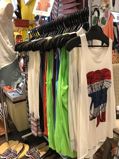 タンクトップ２
