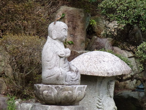 ジョウビタキ×お地蔵さん