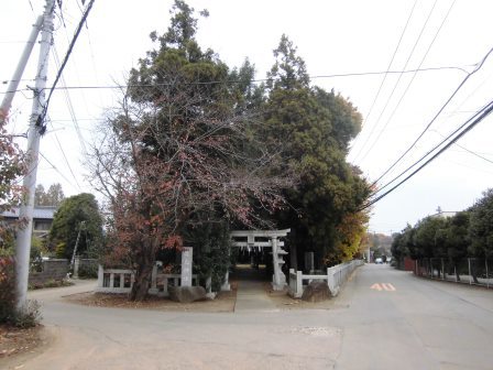 下平塚の鹿島神社にも古い道標があった！
