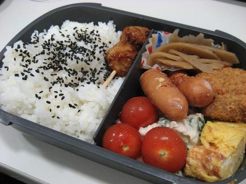 本日のランチはお弁当^o^