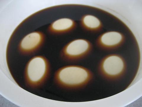週末香房　燻製たまご　下準備