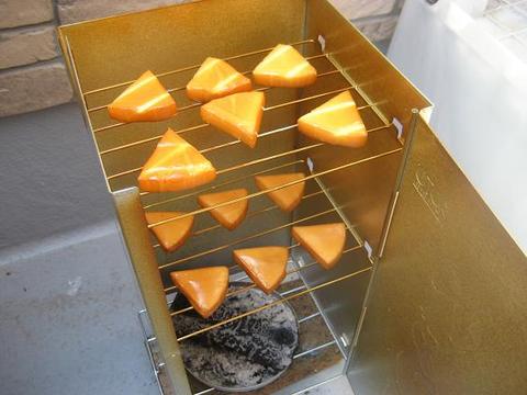 週末香房　燻製チーズ