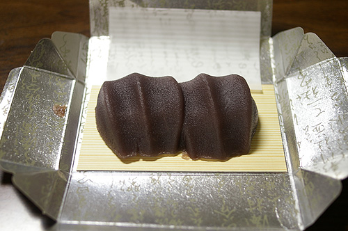 伊勢名物「赤福」