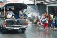 ソンクラン（タイ・水かけ祭り）