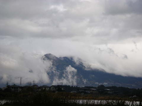 雲沸き立つ